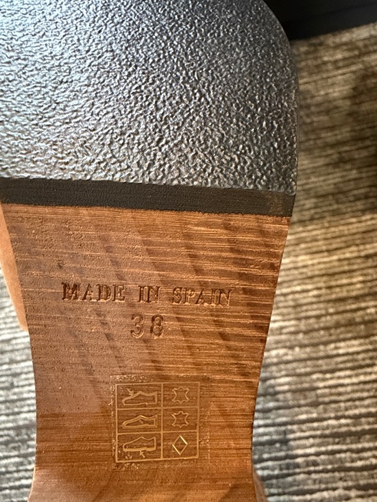 Free People Cedar Clogs Size 38 - Picture 8 of 9